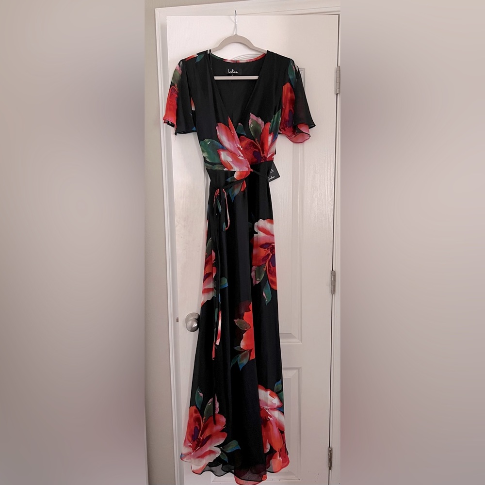 Lulu’s Wrap Floral Maxi Dress